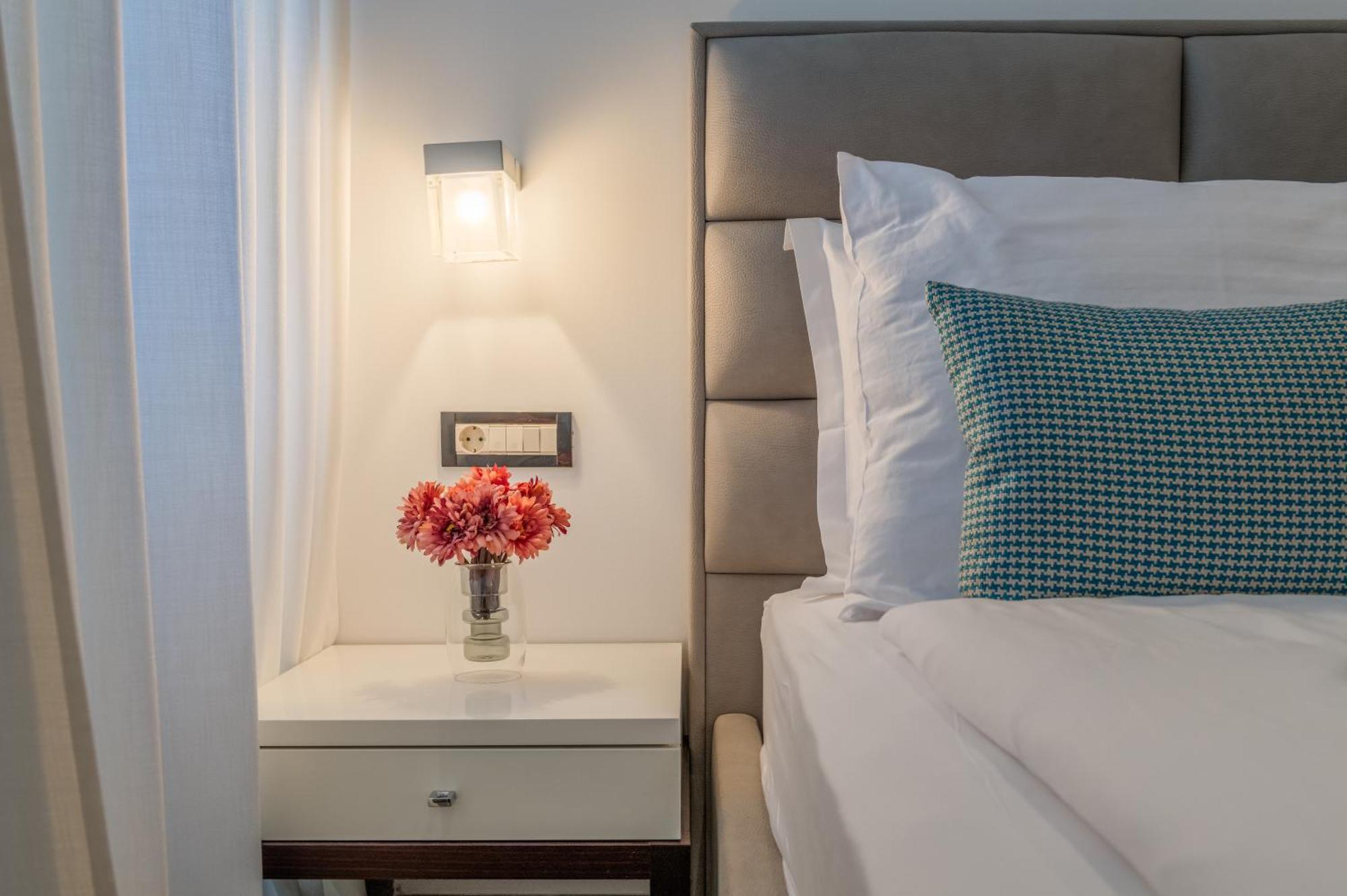 Tango Luxury Rooms Split Exteriör bild
