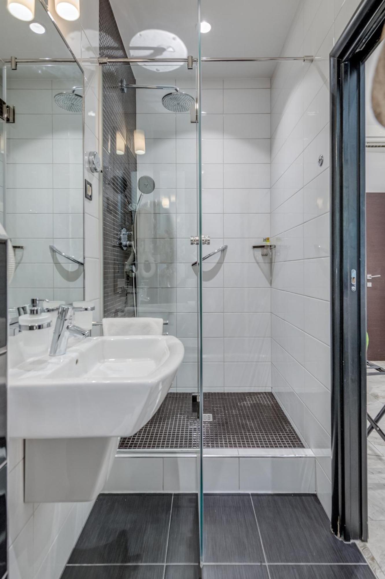Tango Luxury Rooms Split Exteriör bild